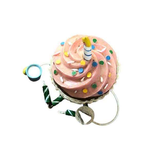 WMG Anthropomorphic Shelf Sitters Birthday Party Cupcake 2006 Figurine Vintage - Picture 10 of 16